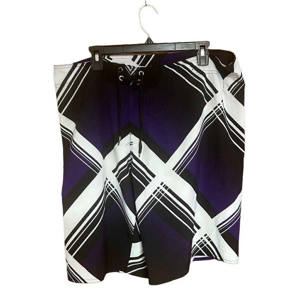 Tony Hawk Size 38 Purple and Black Swim Trunks